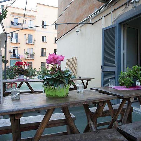 B&B Anna'S Family Terrace Наполи Екстериор снимка