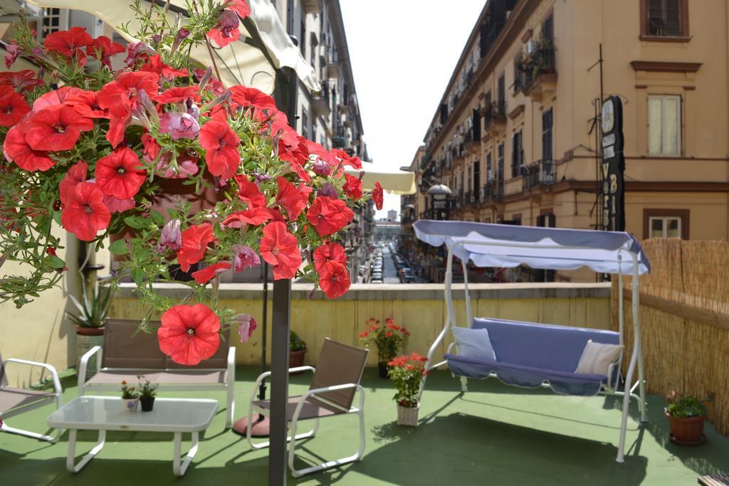 B&B Anna'S Family Terrace Наполи Екстериор снимка