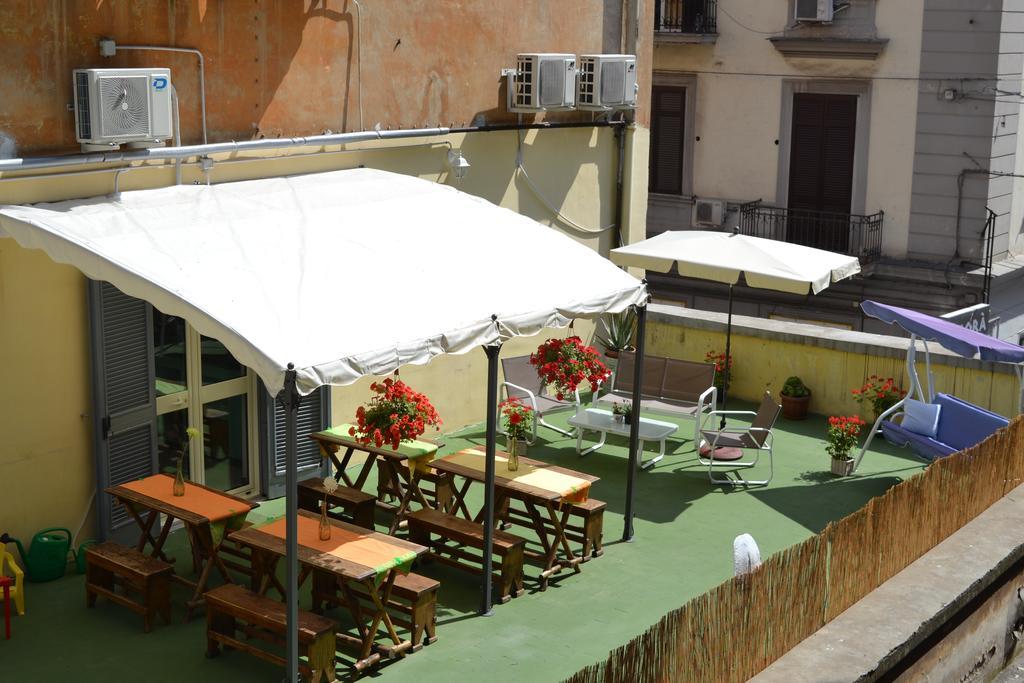 B&B Anna'S Family Terrace Наполи Екстериор снимка