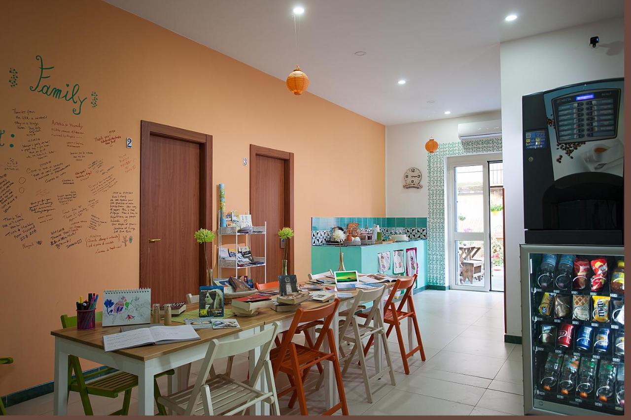 B&B Anna'S Family Terrace Наполи Екстериор снимка